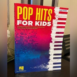 Hal Leonard Pop Hits for Kids Easy Piano Book - Red and Blue